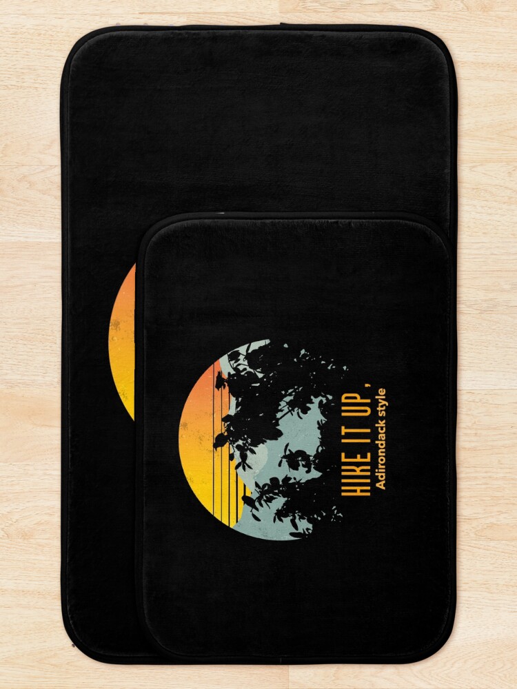 Aperçu 5 sur 6. Tapis de bain avec l'œuvre Hike it Up Adirondack créée et vendue par JDF-ThreadWorks.
