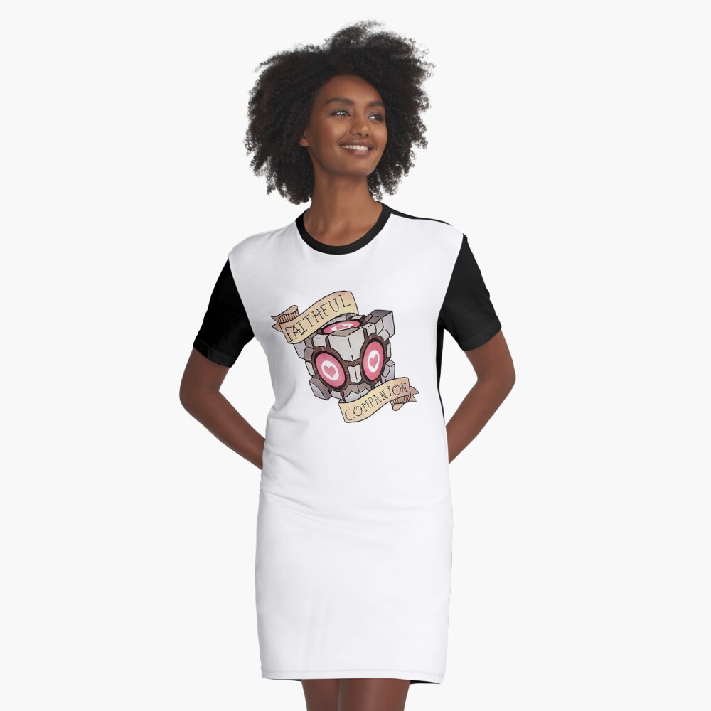 Aperçu de l'œuvre Robe t-shirt créée et vendue par StreetArtiist.