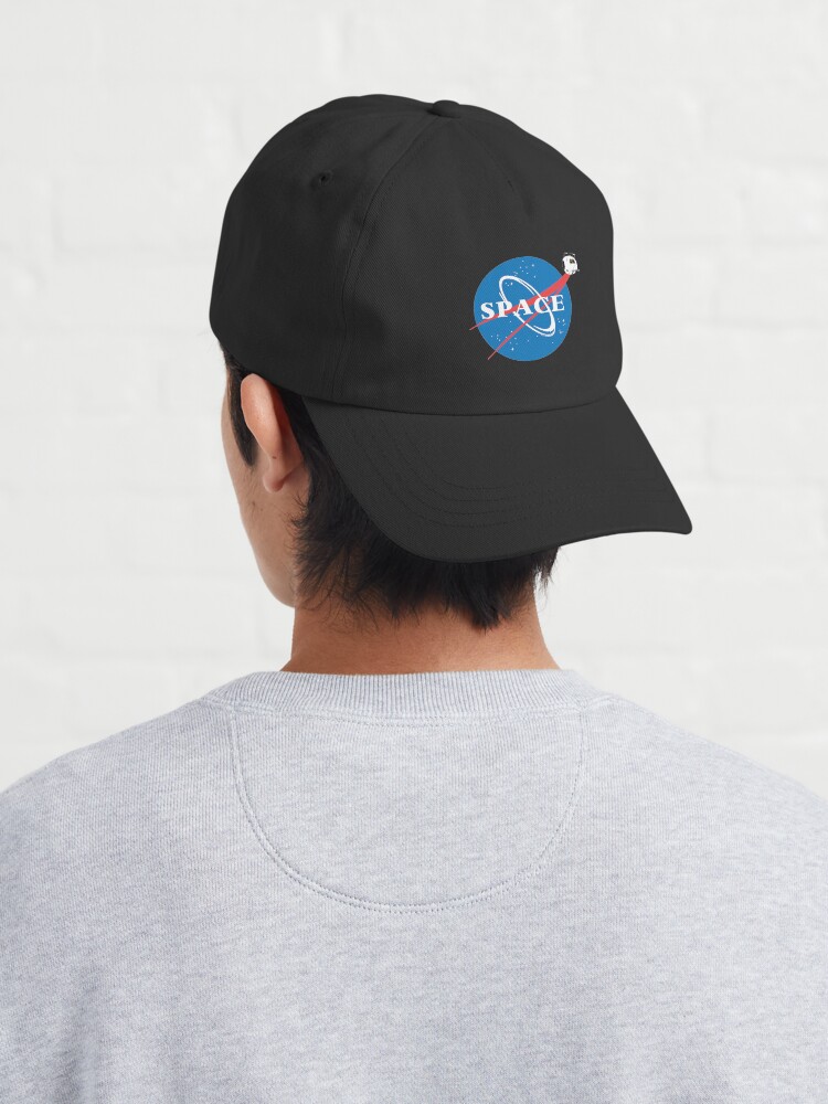 Aperçu 4 sur 7. Casquette avec l'œuvre Laboratoires scientifiques Aperture - Portail créée et vendue par StreetArtiist.