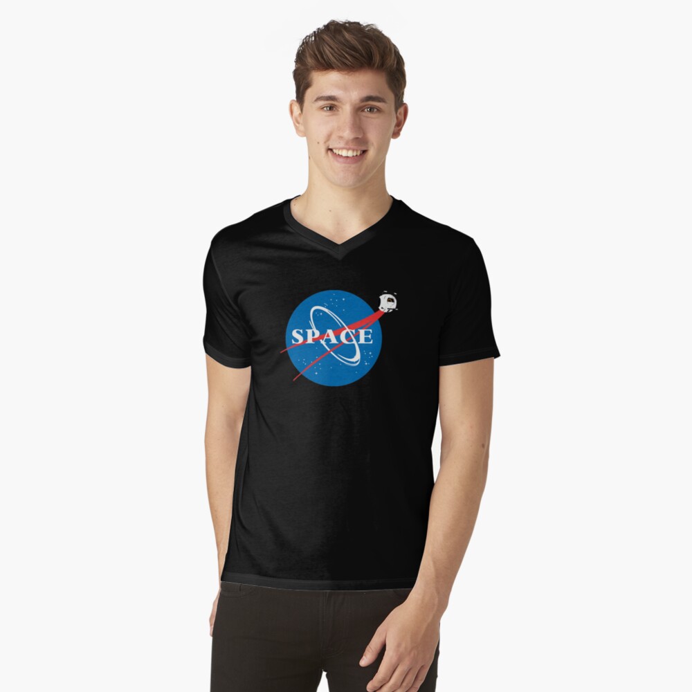 Aperçu de l'œuvre T-shirt col V créée et vendue par StreetArtiist.