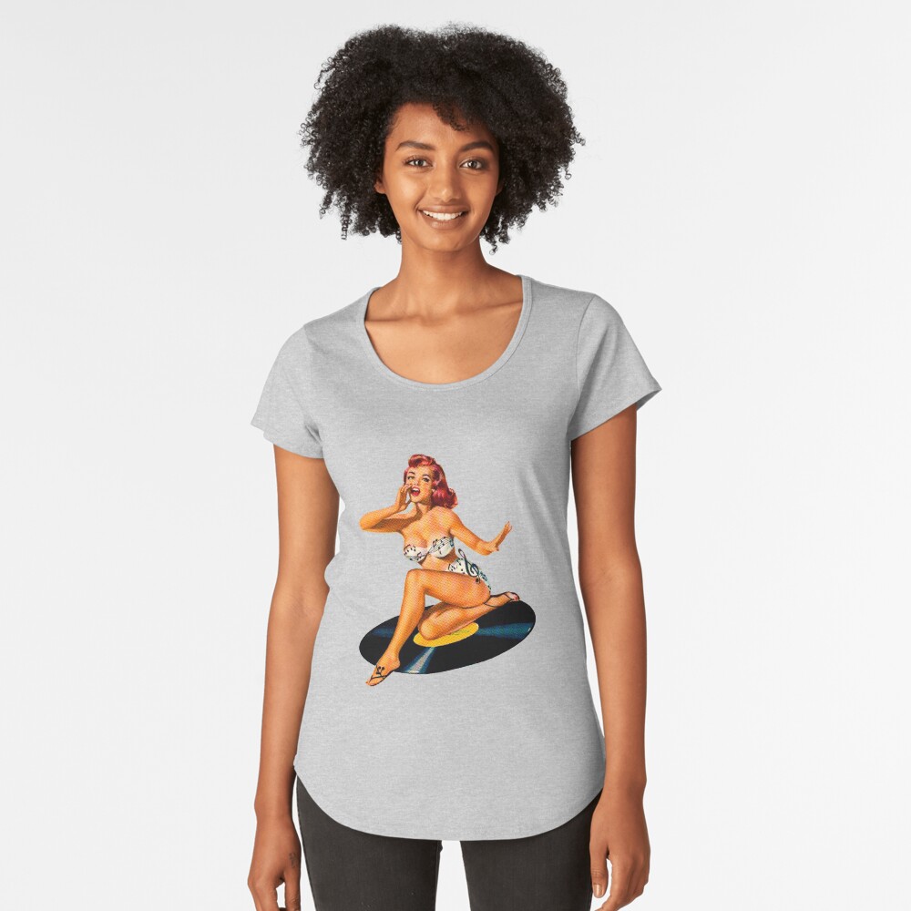 Vista previa del artículo con la obra «Camiseta premium de cuello ancho», diseñado y vendido por sashakeen.