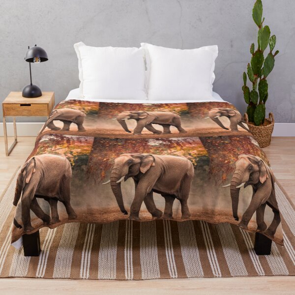 Artikelvorschau, Elefantenporträt. Elefantenfoto, Herbstsaison, lebendiger Elefant, Vintage-Elefant entworfen und verkauft von ElephantVibes.