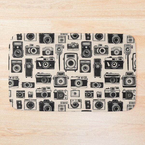 Item preview, Vintage camera Photography passionate sketch by CallisC Arts ⭐⭐⭐⭐⭐ designed and sold by CallisC-Arts.