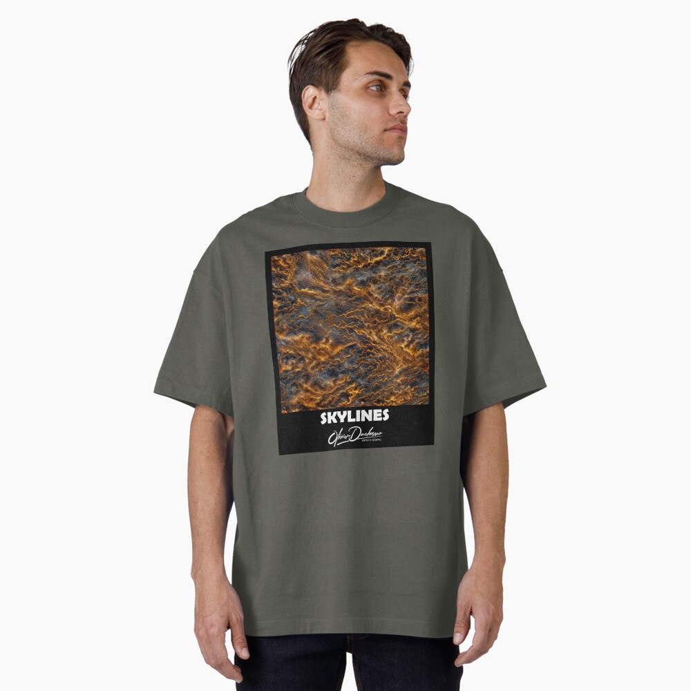 Aperçu de l'œuvre T-shirt oversize créée et vendue par oduchossoir.