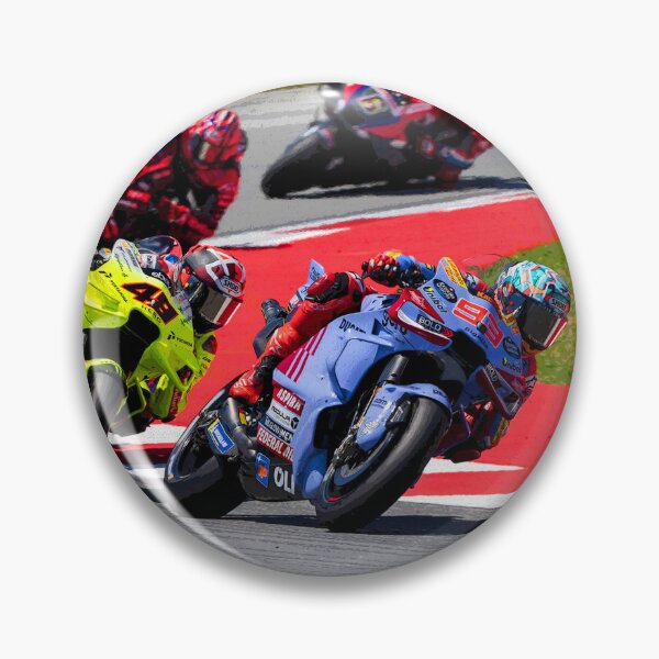 Artikelvorschau, Das MotoGP-Feld fährt beim Großen Preis von Mugello 2024 dicht beieinander entworfen und verkauft von Rodissimus1984.