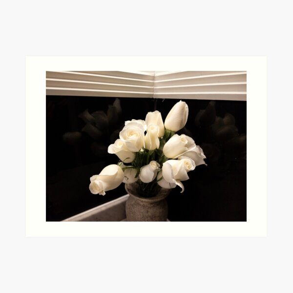 Aperçu de l'œuvre roses blanches créée et vendue par yunee.