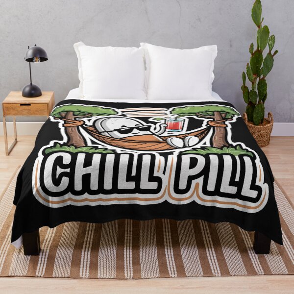 Artikelvorschau, T-Shirt mit coolem Chill-Design „Chill Pill“ entworfen und verkauft von Witty Shirts.