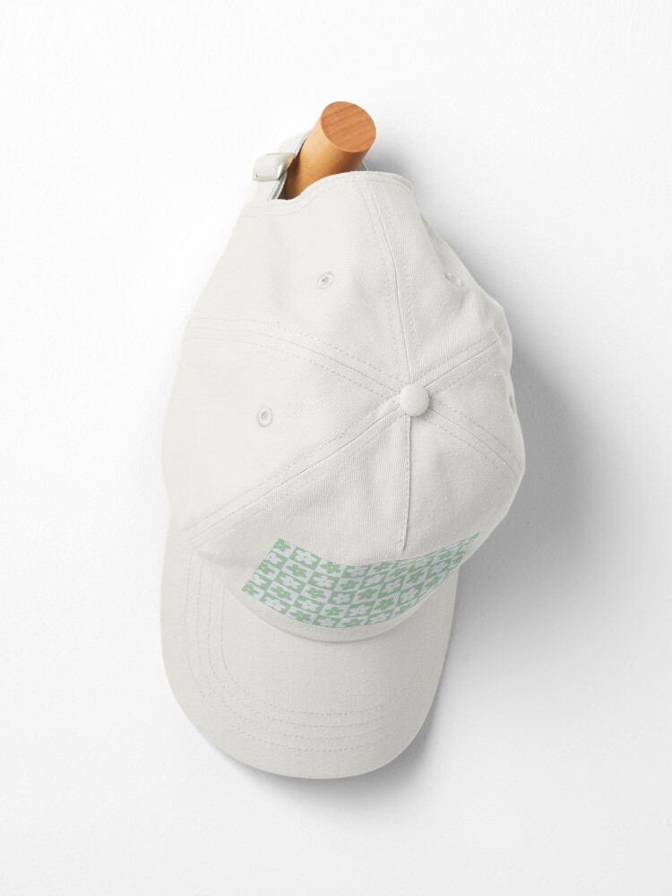 Imagen 2 de 7, Gorra con la obra Cuadrados a cuadros blancos y verdes pastel claro con flores, diseñada y vendida por xxroseate.