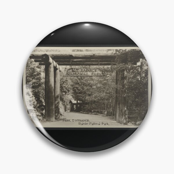 Artikelvorschau, Mount Rainier Nationalpark Vintage-Foto entworfen und verkauft von luckygloss.
