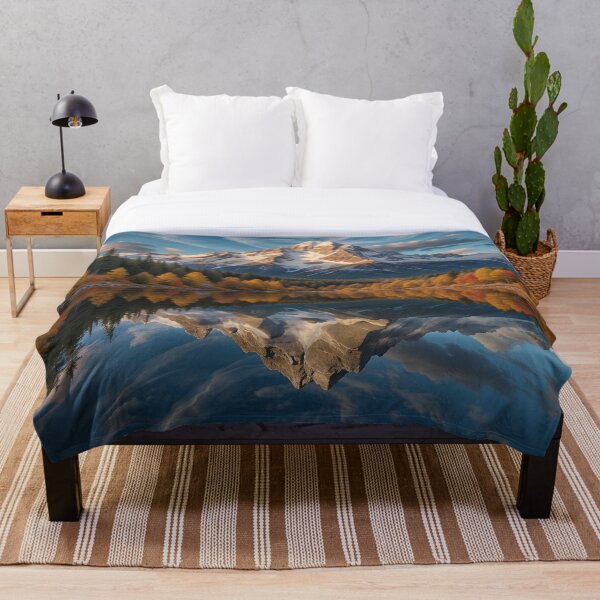 Aperçu de l'œuvre Art de l’aquarelle : Majesté de la montagne créée et vendue par Gilby-Designs.