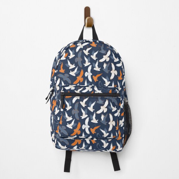 Artikelvorschau, Schneeeulen im Flug - weiß und orange auf Marineblau - Lustiges Muster von Cecca Designs entworfen und verkauft von Cecca-Designs.