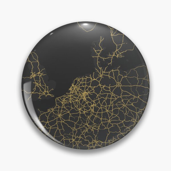 Aperçu de l'œuvre Europe Minimalist Map Art (noir et or) créée et vendue par MapMyCity.