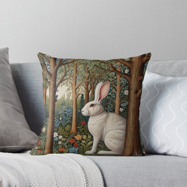 Aperçu de l'œuvre Lapin blanc vintage des bois à motifs floraux bohèmes créée et vendue par hollycooper.