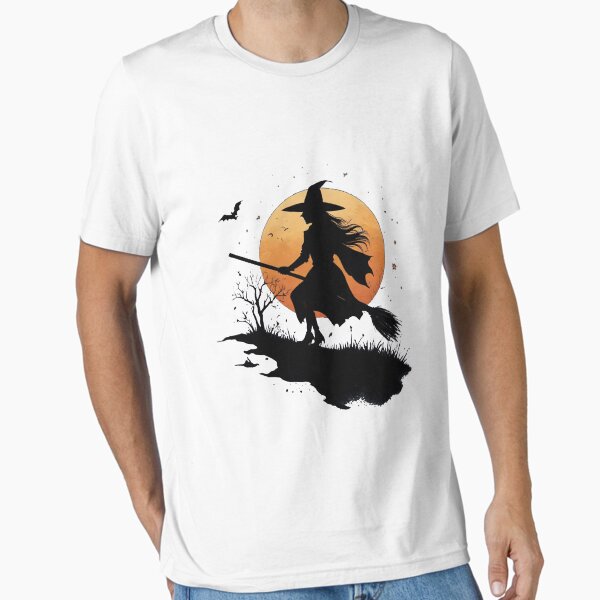 Eine Hexe ist auf ihrem Besen bei Vollmond unterwegs Essential T-Shirt