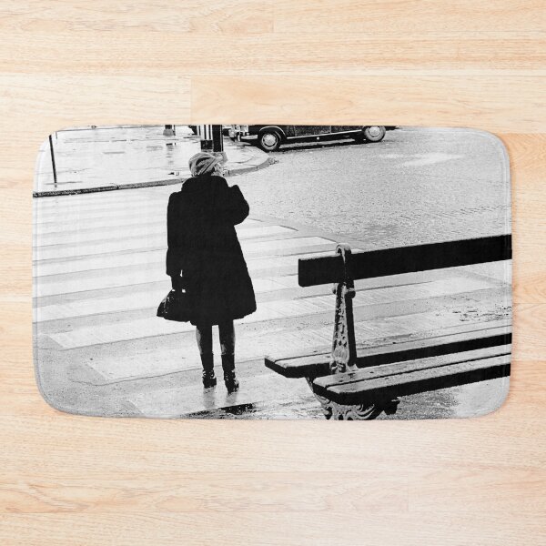 Item preview, vr 3718 / finition 2024 - Olivier Reporter Photo sur: 64 - Les Gens de Paris 1975 " Curious - Curieuse Apparition ! " - Okaio-Umin Créations Olavia-Olao designed and sold by o.okaïo.