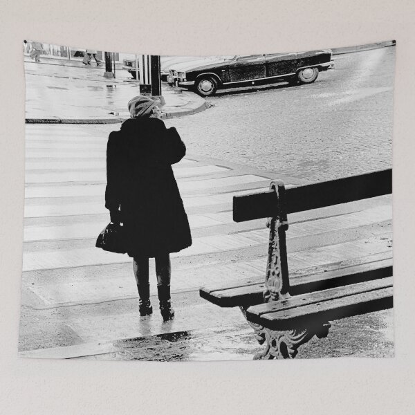 Item preview, vr 3718 / finition 2024 - Olivier Reporter Photo sur: 64 - Les Gens de Paris 1975 " Curious - Curieuse Apparition ! " - Okaio-Umin Créations Olavia-Olao designed and sold by o.okaïo.