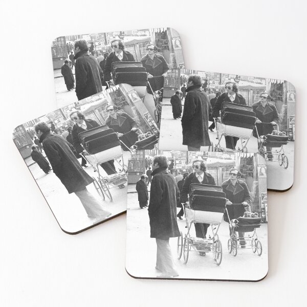 Item preview, vr 3719 / finition 2024 -  Olivier Reporter Photo sur: 65 - Les Gens de Paris 1975 " New Dads ! - les Nouveaux Papas ! " - Okaio-Umin Créations Olavia-Olao designed and sold by o.okaïo.