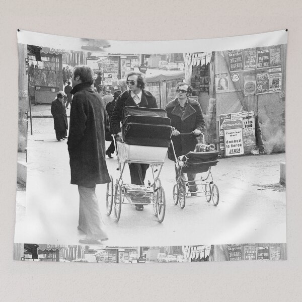 Item preview, vr 3719 / finition 2024 -  Olivier Reporter Photo sur: 65 - Les Gens de Paris 1975 " New Dads ! - les Nouveaux Papas ! " - Okaio-Umin Créations Olavia-Olao designed and sold by o.okaïo.