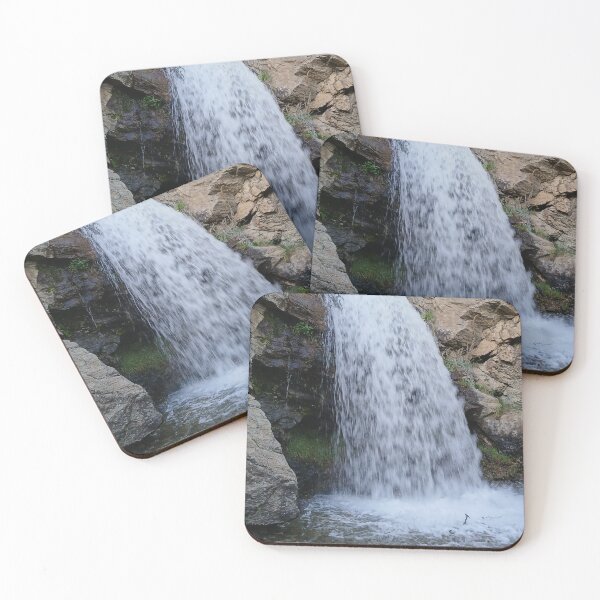 Artikelvorschau, Wasserfall im Canyon entworfen und verkauft von Masonscape.