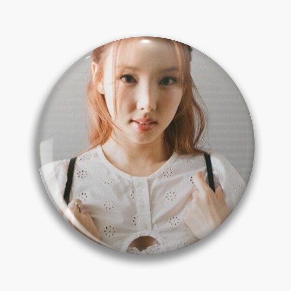 Artikelvorschau, Zweimal Nayeon entworfen und verkauft von angel-00.