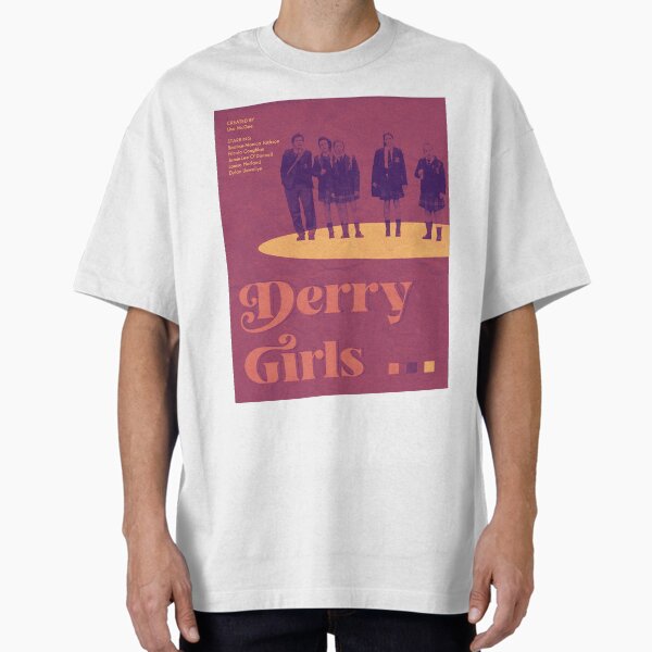 Vista previa del artículo con la obra «Fanático de Derry Girls recoloreado Póster», diseñado y vendido por Mowgv.