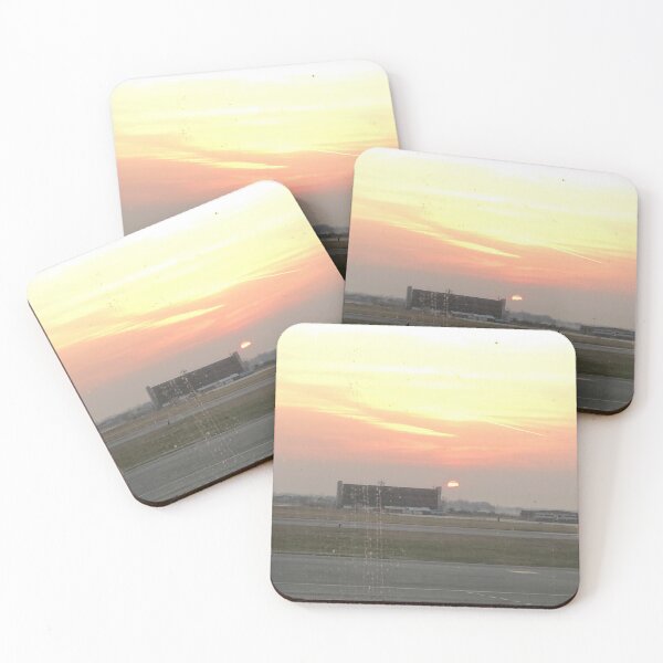 Item preview, Aeropuerto Atardecer designed and sold by Ochothespy8.