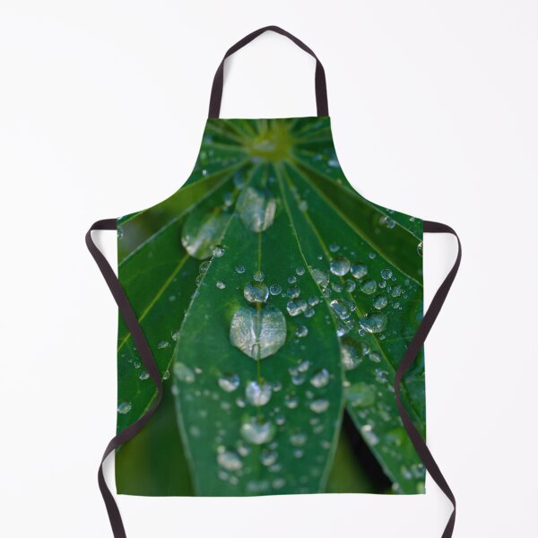 Aperçu de l'œuvre Rain on Lupine leaves créée et vendue par Cblifeisgood.