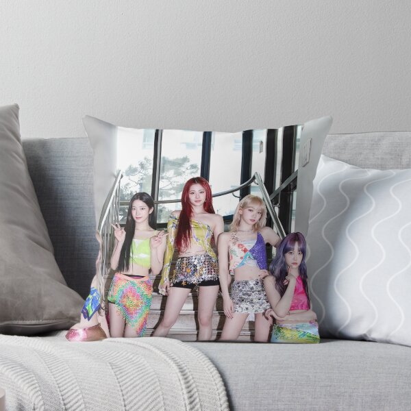 Item preview, Le Sserafim Sakura Yunjin Kazuha Chaewon Eunchae Easy SMART Make it Look Easy designed and sold by Valereekmerch.