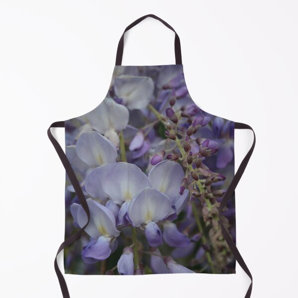 Aperçu de l'œuvre Photographie De Vigne De Glycine Pourpre Tentaculaire créée et vendue par taiche.
