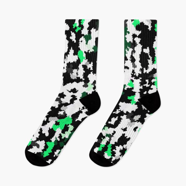 Artikelvorschau, Grün Schwarz und Weiß Nicht-geometrisches abstraktes Design entworfen und verkauft von PatternTitan.