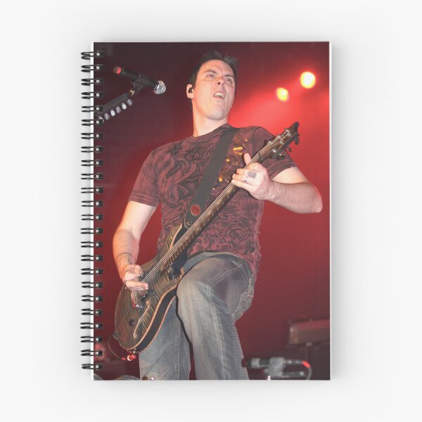 Aperçu de l'œuvre Benjamin Burnley – Breaking Benjamin – Photographie créée et vendue par ConcertImages.