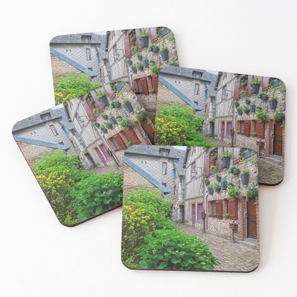 Artikelvorschau, Bunte Holzhäuser, Honfleur Street, Frankreich entworfen und verkauft von Martyn R Arnold Fine Art Nature & Landscape Photography.