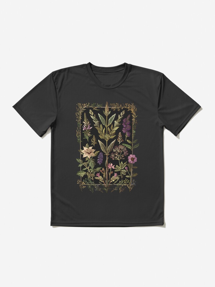 Imagen 2 de 7, Camiseta deportiva con la obra Hierbas oscuras de bruja victoriana, diseñada y vendida por Enyr.