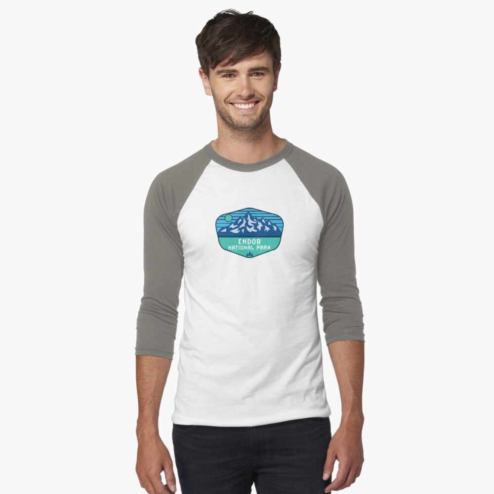 Vista previa del artículo con la obra «Camiseta ¾ estilo béisbol», diseñado y vendido por graphic-map.