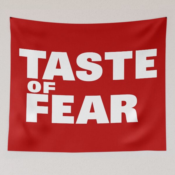 Artikelvorschau, Taste Of Fear - Hammer Horror - Weiß entworfen und verkauft von ABSTRACT-IVISM.