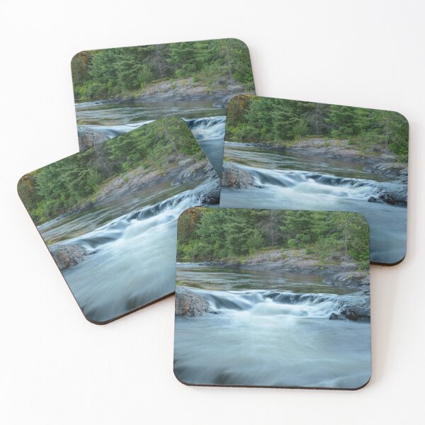 Aperçu de l'œuvre Chute d'eau au parc provincial des Chutes, Ontario 3 créée et vendue par jrtwynam.