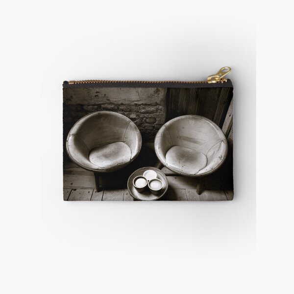 Item preview, Zwart-wit minimalistische stoelen designed and sold by DeMuurdecoratie.