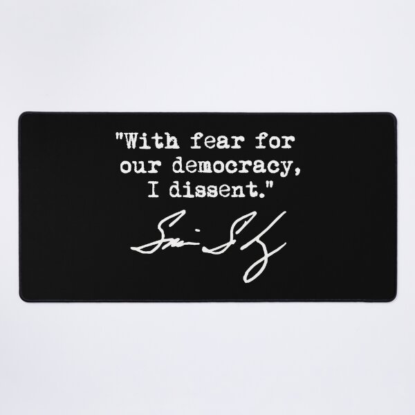 Item preview, Por temor a nuestra democracia, disiento. - Juez Sotomayor (BLANCO) designed and sold by Thelittlelord.