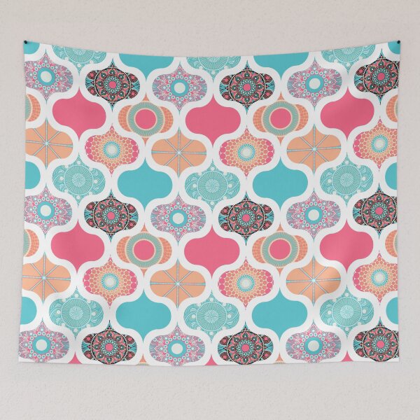 Aperçu de l'œuvre Coucher de soleil sur la mer Dot Mandalas Ogee Patchwork Cheater Quilt créée et vendue par Triplicate Limited.