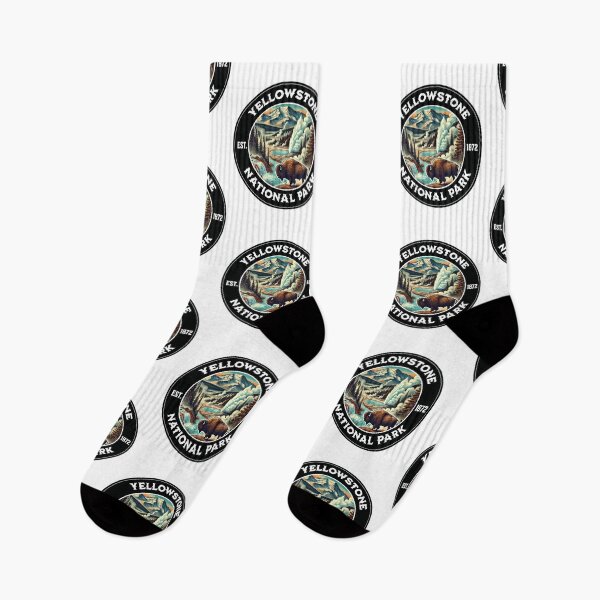 Artikelvorschau, Yellowstone Nationalpark, gegründet 1872, Retro-Design entworfen und verkauft von CALIMASHIRTS.