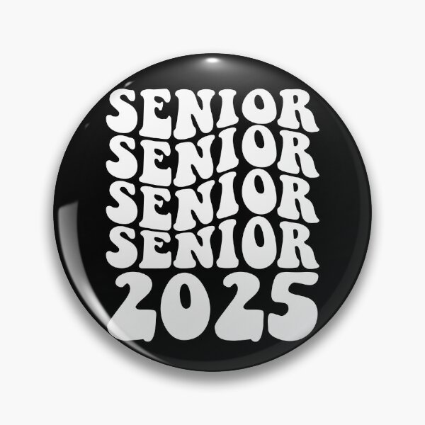 Artikelvorschau, Senior 2025 Graduation Class of 2025 Senior 2025 Gear entworfen und verkauft von DynamicDesign.