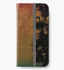 root trees iPhone Flip-Case/Hülle/Skin