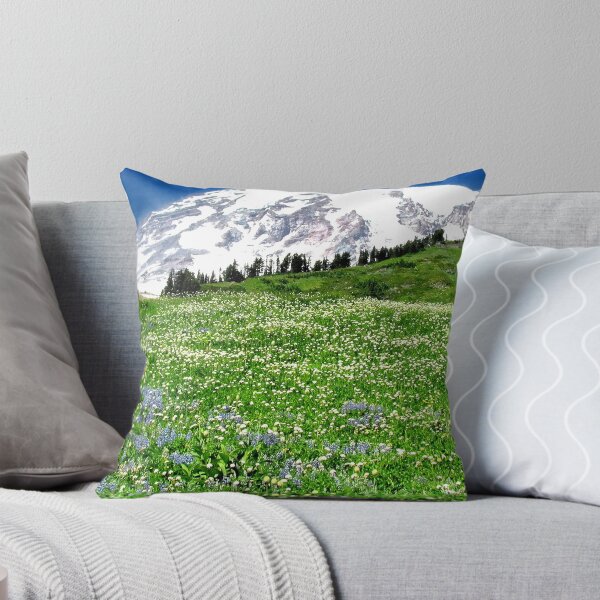 Artikelvorschau, Mount Rainier und Wildblumen 4 entworfen und verkauft von jtrommer.