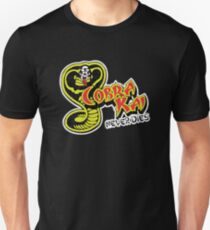 Cobra Kai stirbt nie Unisex T-Shirt