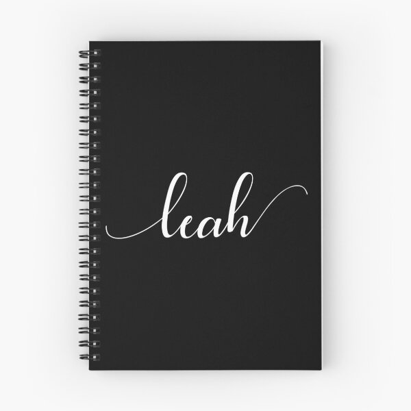 Aperçu de l'œuvre Léa - Nom personnalisé sur une délicate police cursive noire créée et vendue par To the Lua.