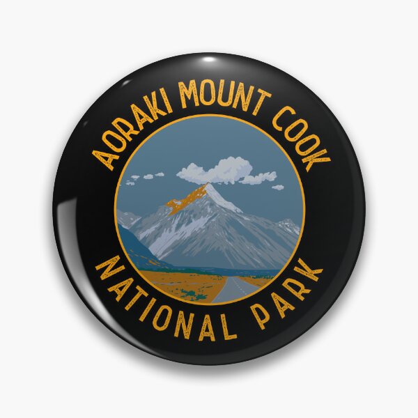 Artikelvorschau, Aoraki Mount Cook Nationalpark Retro Distressed Kreis entworfen und verkauft von KrisSidDesigns.
