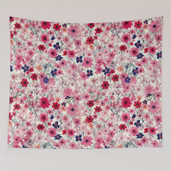 Artikelvorschau, Schöne Japanische Blumen Blumenmuster Erdbeere Schmetterling entworfen und verkauft von victorsuarez.