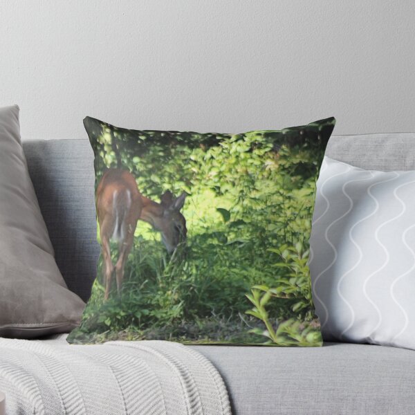 Aperçu de l'œuvre Grazing Deer créée et vendue par BOLLA67.