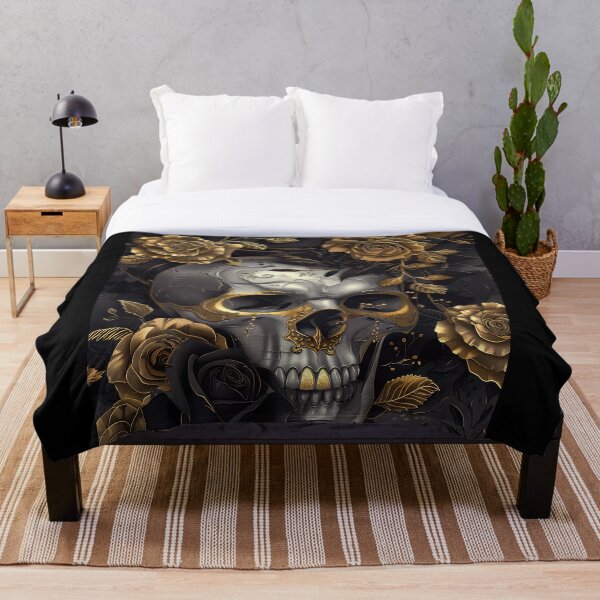 Artikelvorschau, Totenkopf mit goldenen Rosen auf schwarzem Hintergrund entworfen und verkauft von Jerhus.
