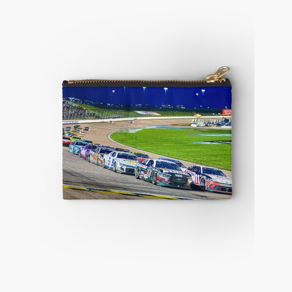 Artikelvorschau, Chris Buescher und Denny Hamlin führen das Feld beim Kansas Speedway Watercolor an entworfen und verkauft von Rodissimus1984.